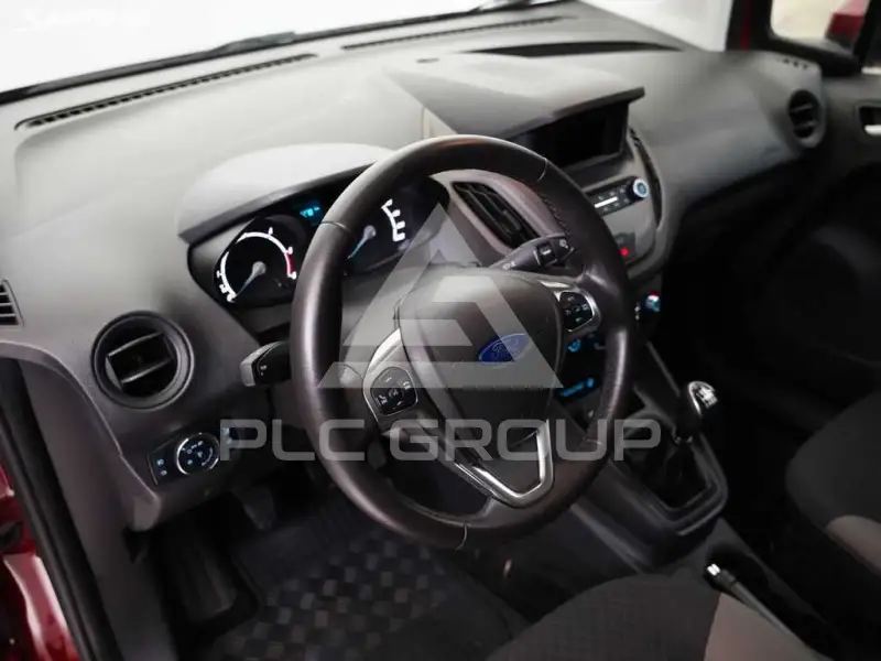 2020 Ford Tourneo