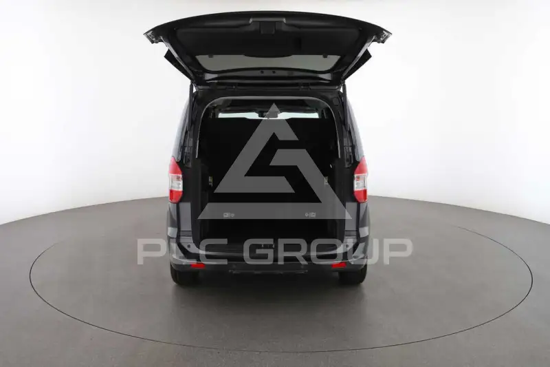 2020 Ford Tourneo