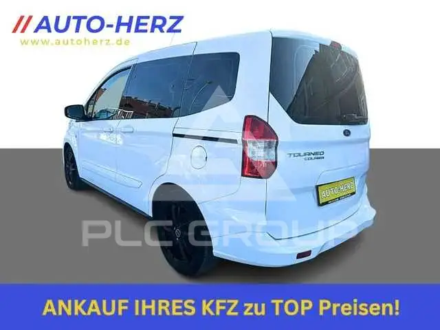 2020 Ford Tourneo