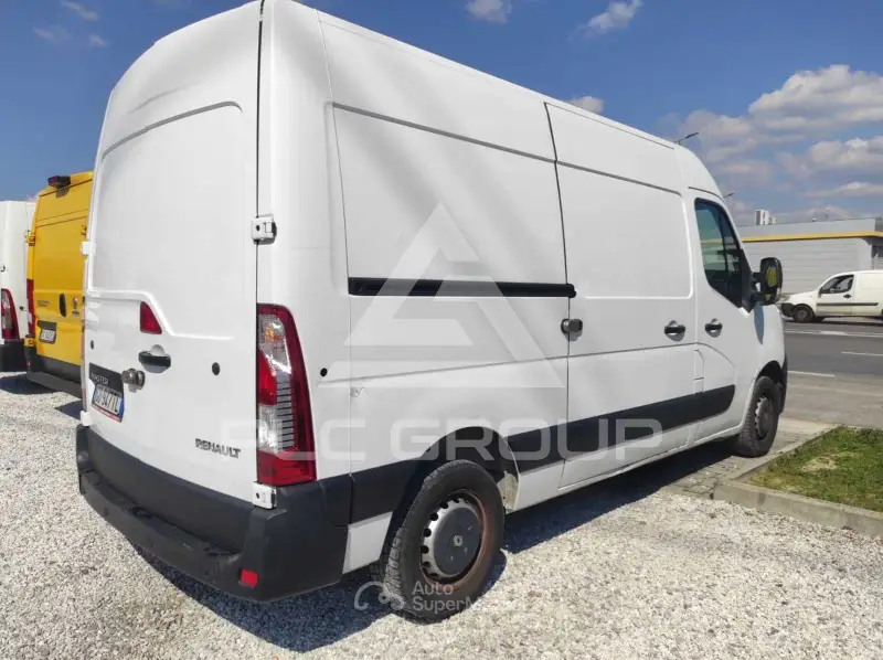 2020 Renault Master