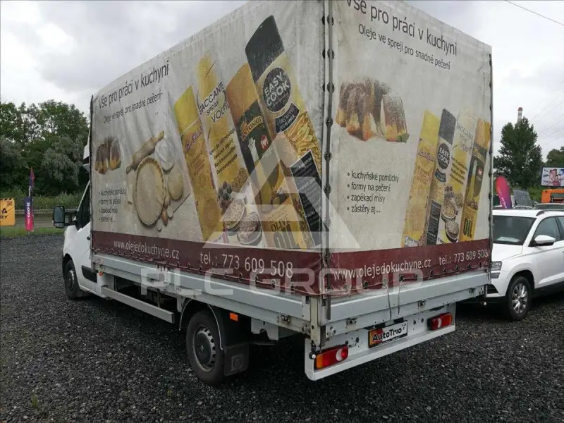 2020 Renault Master