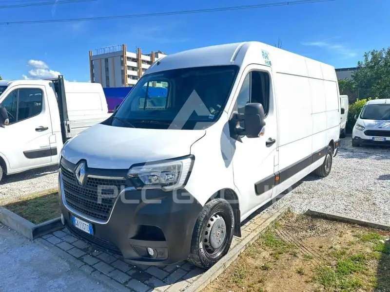 2020 Renault Master