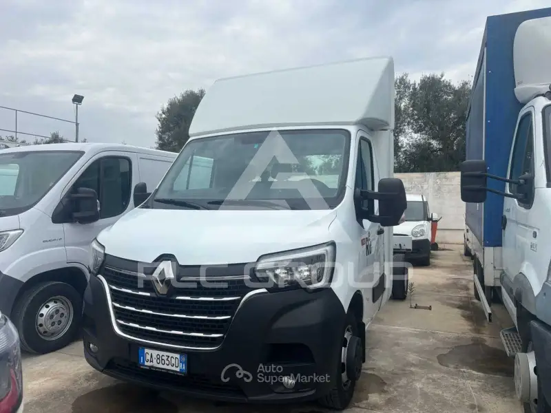 2020 Renault Master