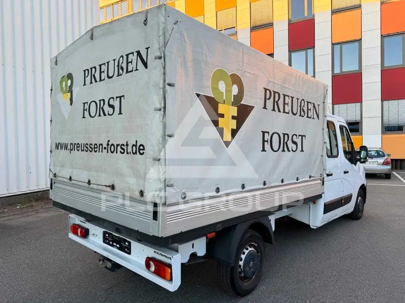 2020 Renault Master