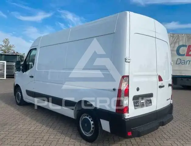 2020 Renault Master