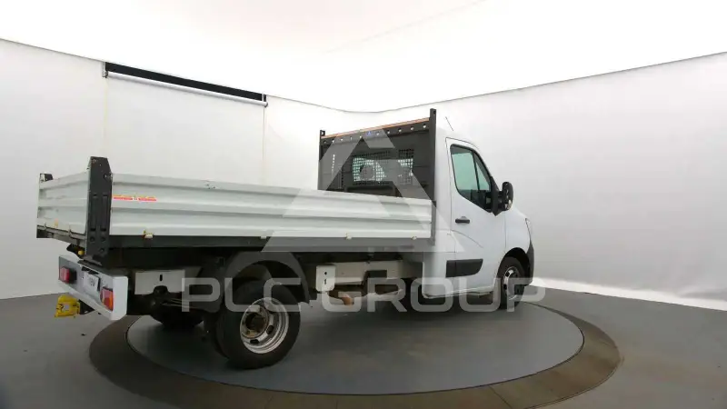 2020 Renault Master