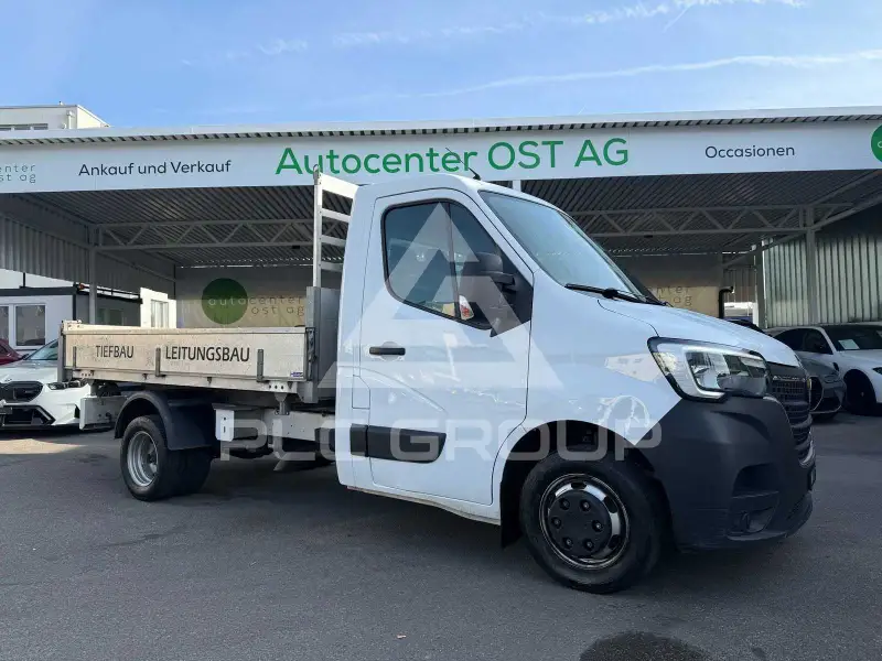 2020 Renault Master