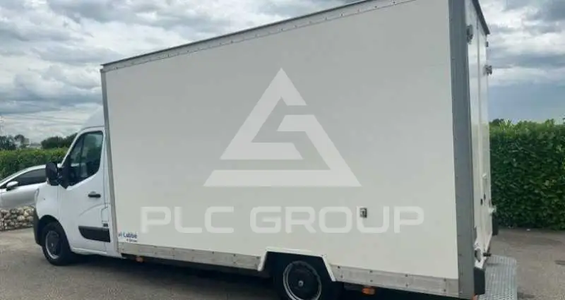 2020 Renault Master