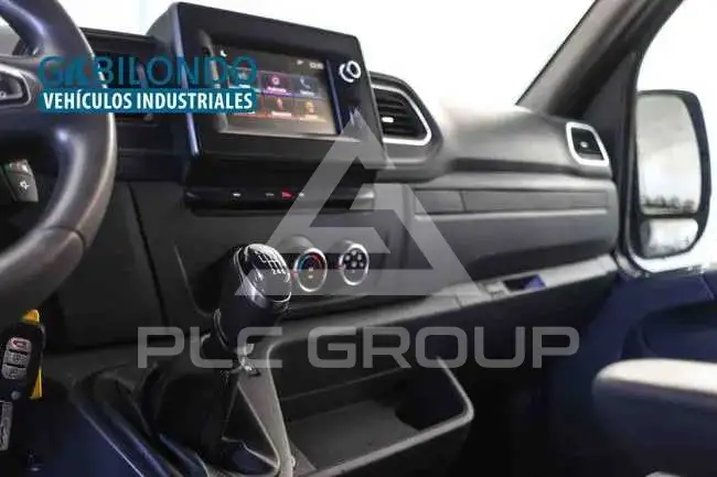 2020 Renault Master