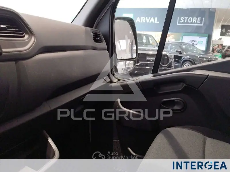 2020 Renault Master