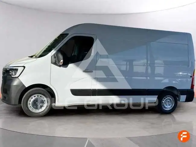 2020 Renault Master
