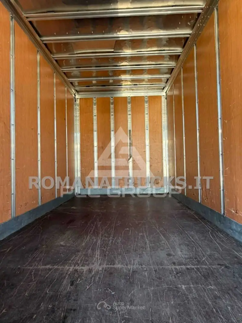 2020 Renault Master
