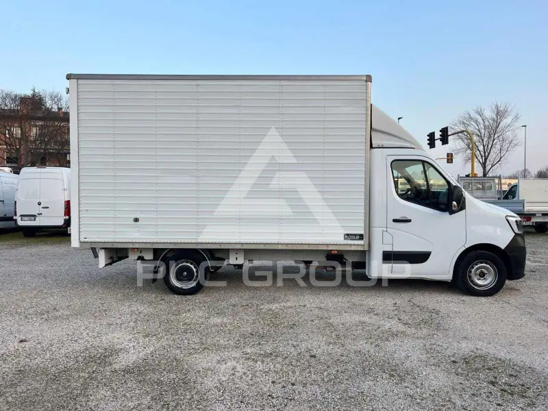 2020 Renault Master