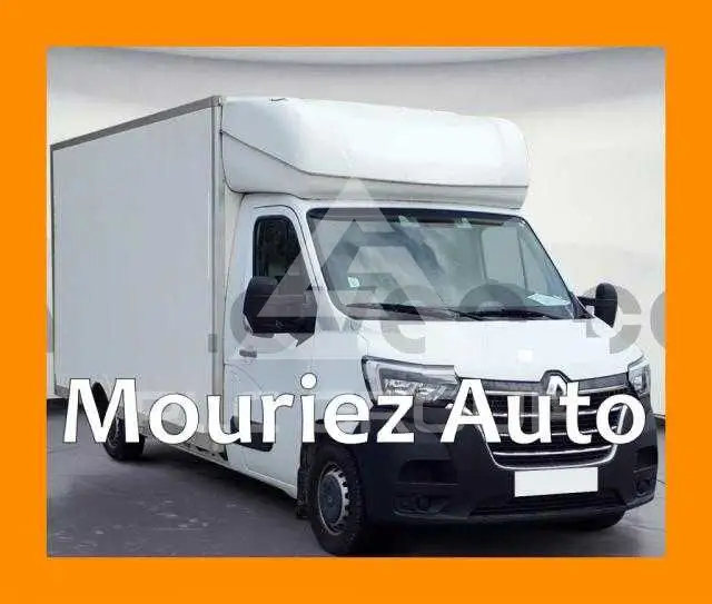 2020 Renault Master