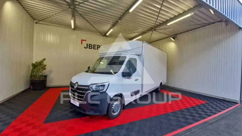 2020 Renault Master