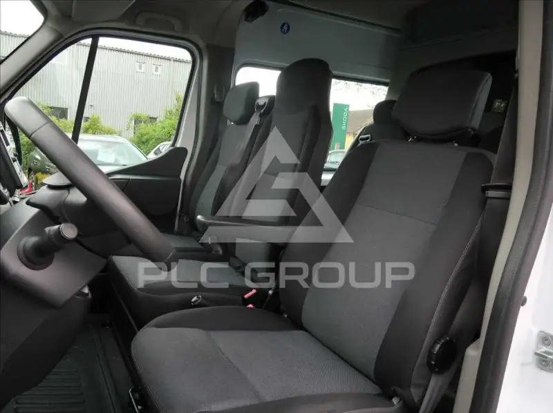 2020 Renault Master