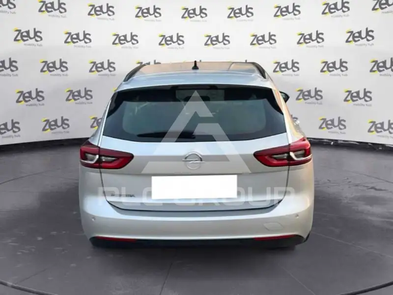 2020 Opel Insignia