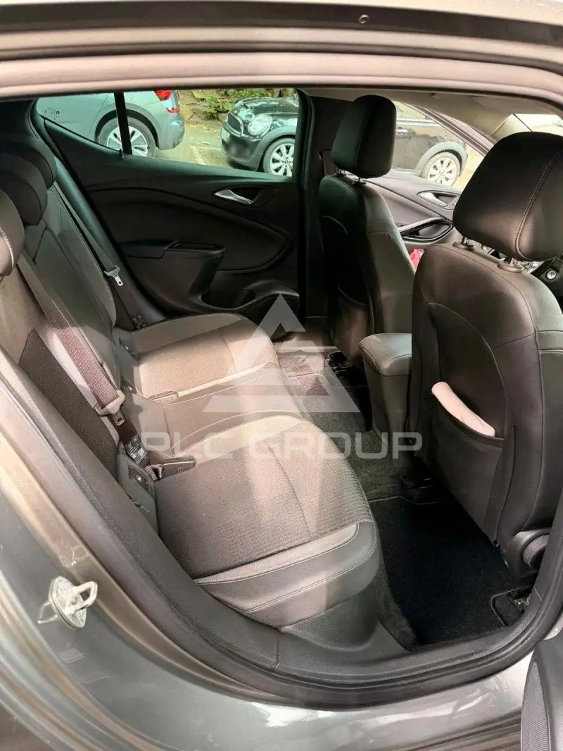 2020 Opel Astra