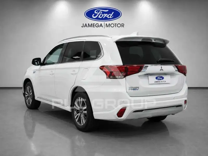 2021 Mitsubishi OUTLANDER