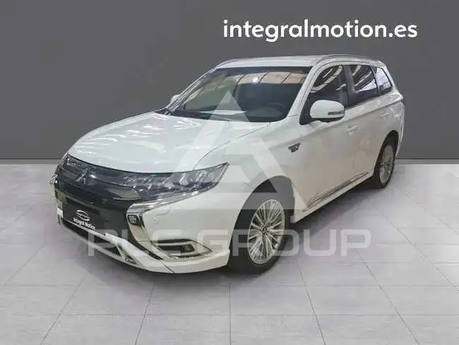 2021 Mitsubishi OUTLANDER