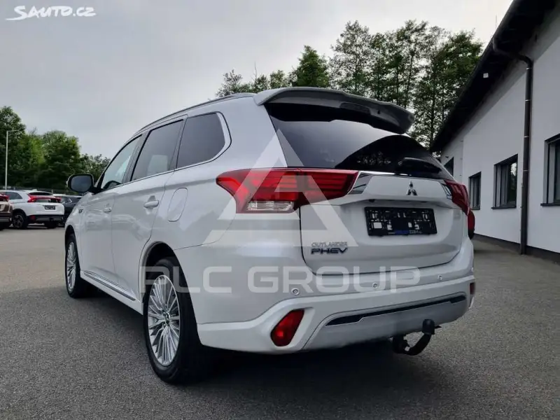 2021 Mitsubishi OUTLANDER
