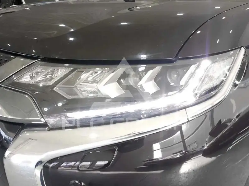 2021 Mitsubishi OUTLANDER