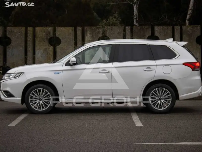 2021 Mitsubishi OUTLANDER