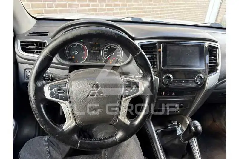 2021 Mitsubishi L200