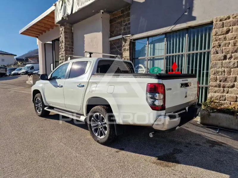 2021 Mitsubishi L200