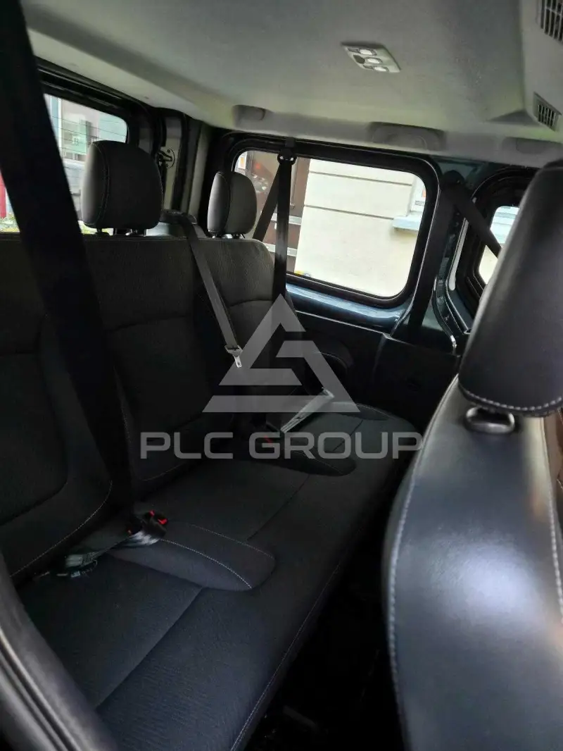 2021 Nissan NV 300