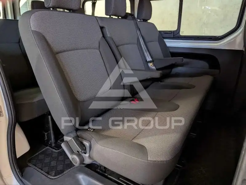 2021 Nissan NV 300