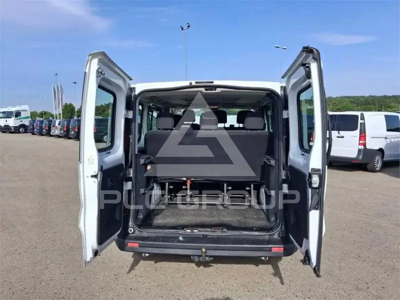 2021 Nissan NV 300