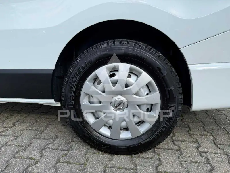 2021 Nissan NV 300