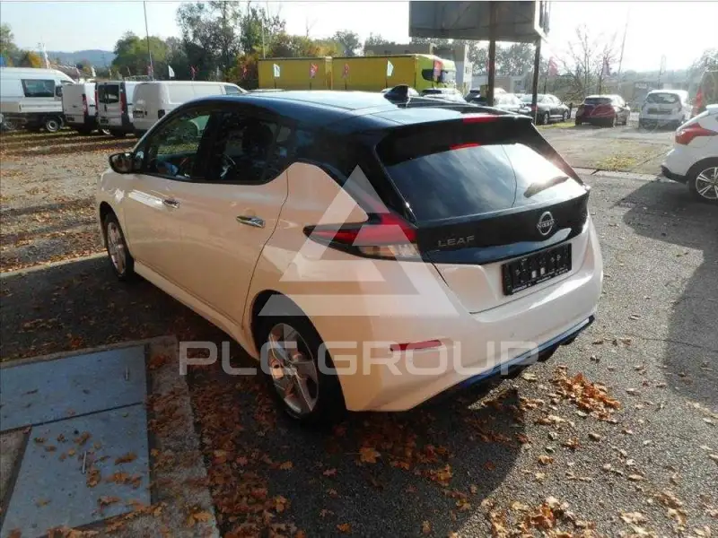 2021 Nissan LEAF