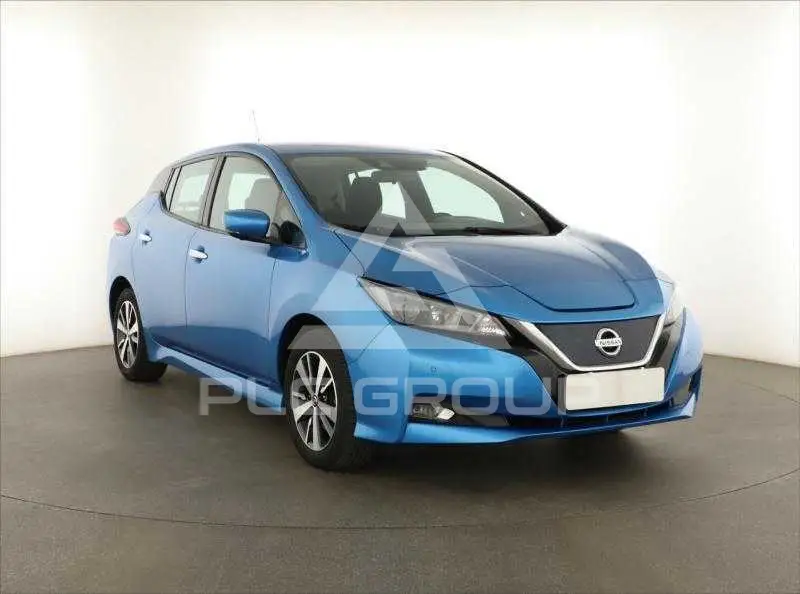 2021 Nissan LEAF