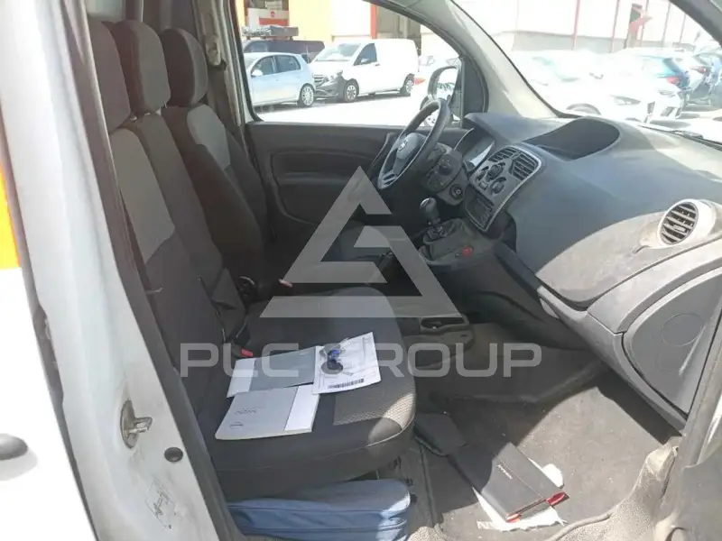 2021 Nissan NV 250