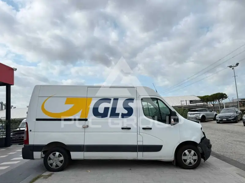 2021 Nissan NV