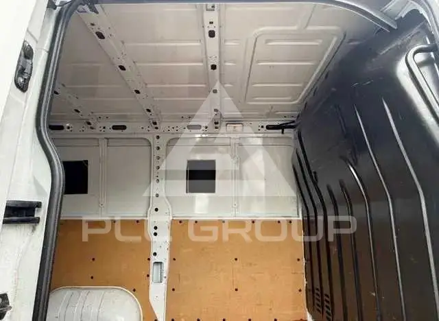 2021 Nissan NV