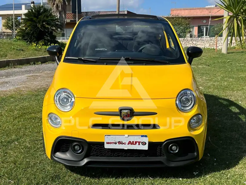 2021 Abarth 595