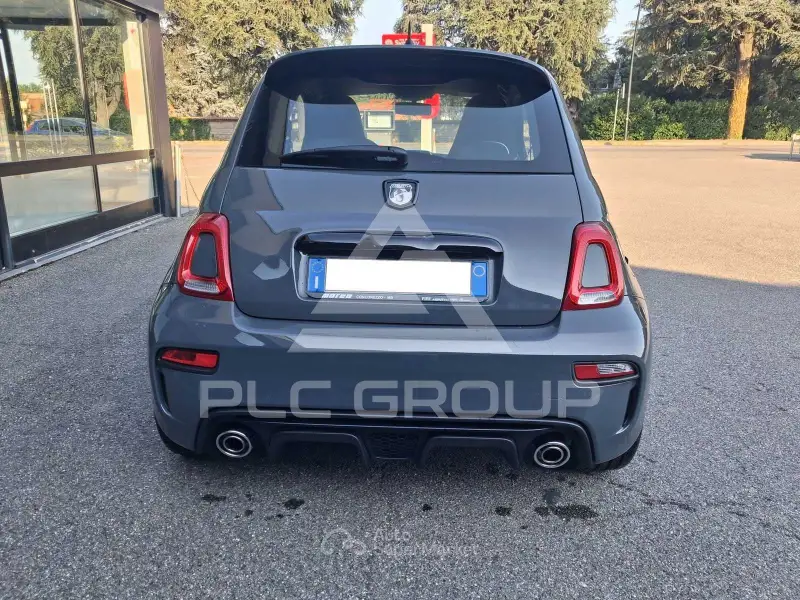 2021 Abarth 595