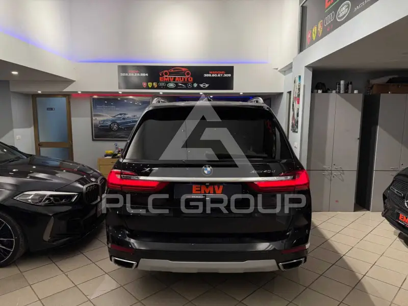 2021 BMW X7