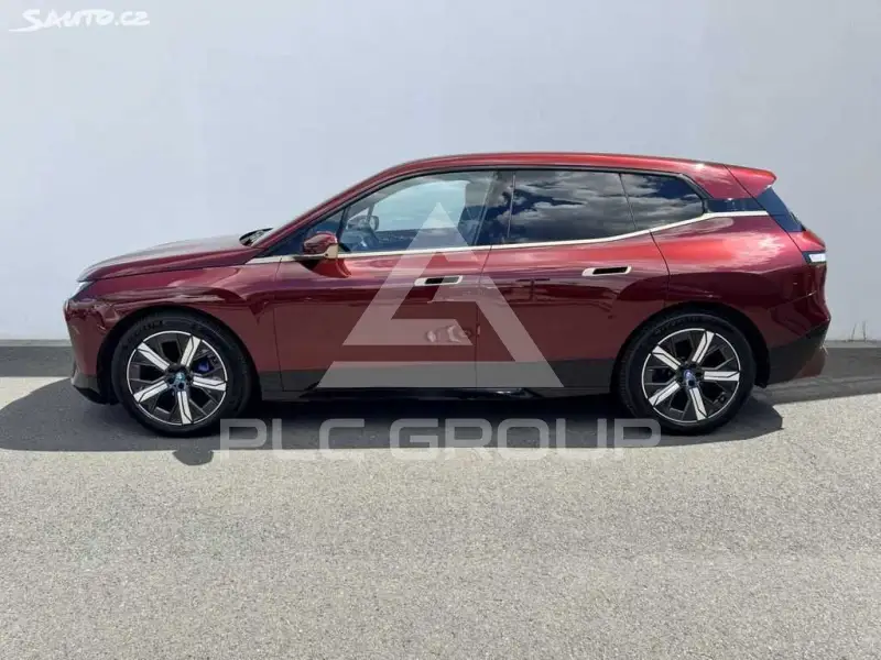 2021 BMW iX