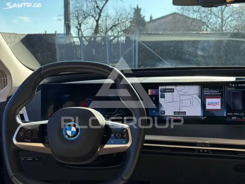 2021 BMW iX