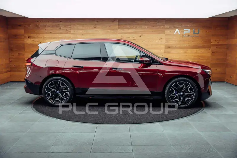 2021 BMW iX