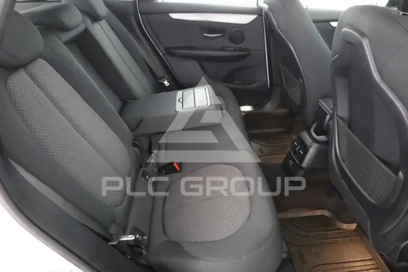 2021 BMW 218