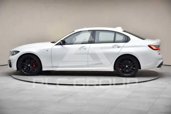 2021 BMW 218