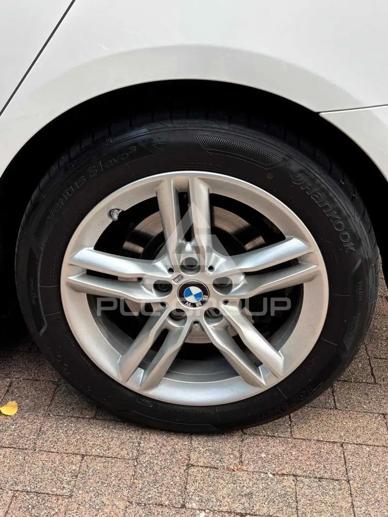 2021 BMW 218