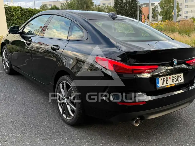 2021 BMW 218