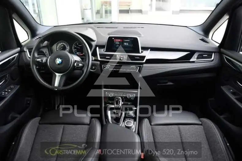 2021 BMW 218