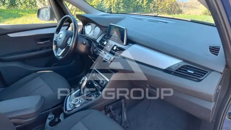 2021 BMW 218